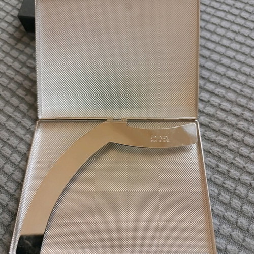 Pearl metal cigarette case like new, Made in Japan