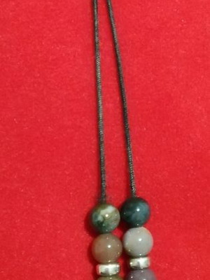 Worry beads with semi-precious stones used, 24 centimeters