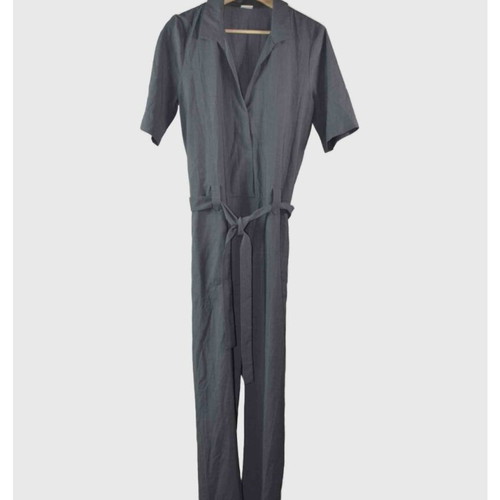 Studio jumpsuit size M like new, grey