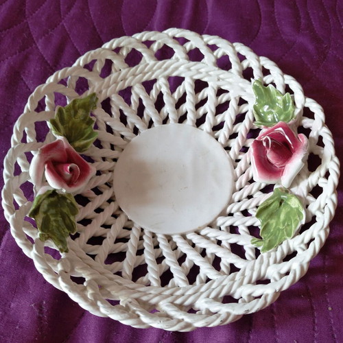Ceramic vintage handmade platter like new, diameter 20cm