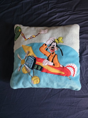 Disney μαξιλαράκι 32×32εκ