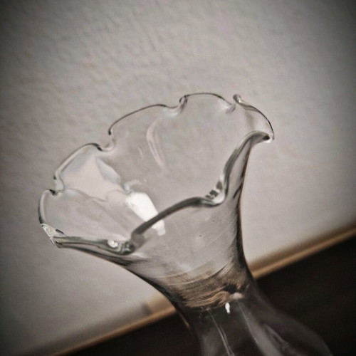 Set of 2 glass transparent flower vases like new