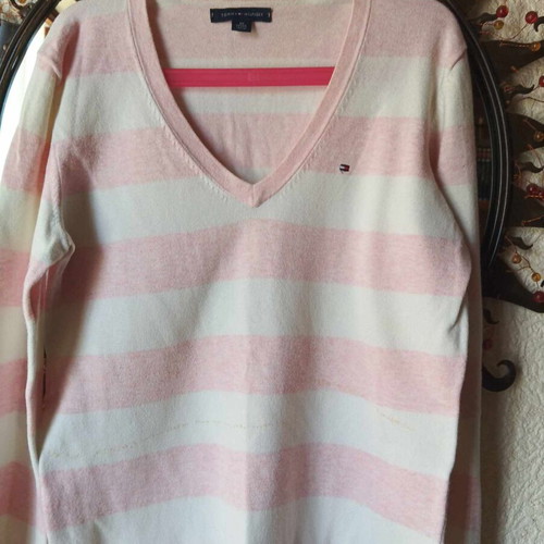 Tommy Hilfiger sweater used, white and pink striped, size XS
