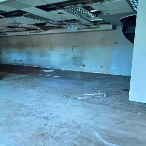 Commercial space 130sqm with 75sqm mezzanine in Metaxourgeio