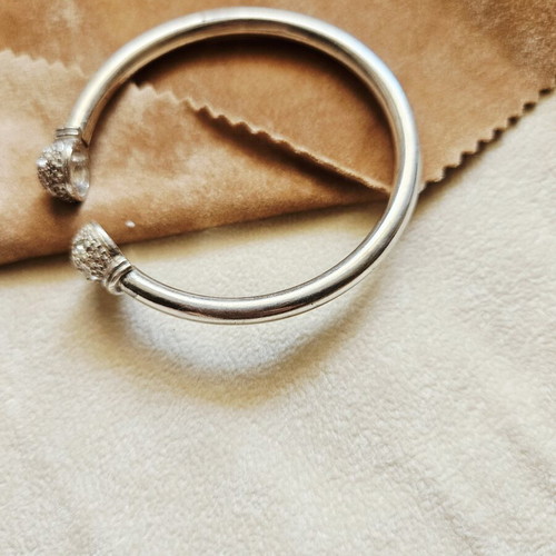 Silver bracelet 950 with sparkling stones