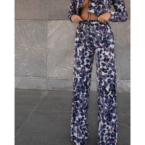Set of pants and top used, animal print, size small