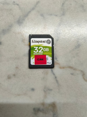 Kingston Canvas Select Plus 32GB SDHC memory card unused