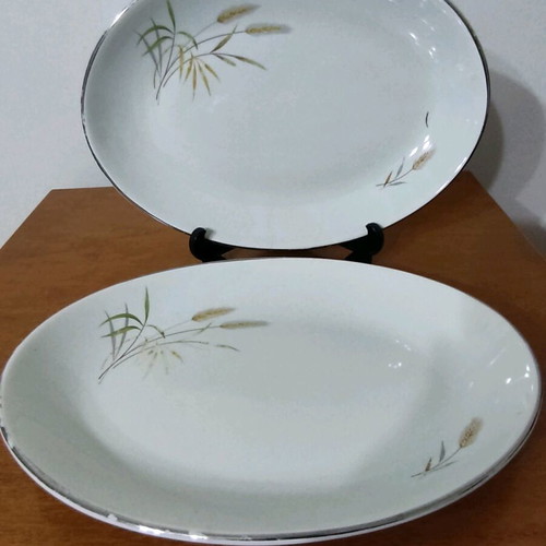 Oval serving platters KERAMIKOS used, classic design
