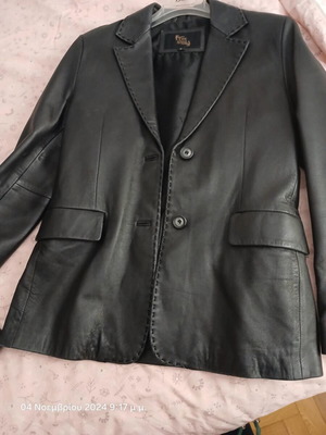 Leather jacket like new, size S, black