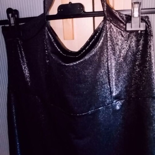 Metallic top with neck tie like new, black and silver, size XL