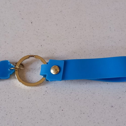Lilo & Stitch keychain used, missing the doll