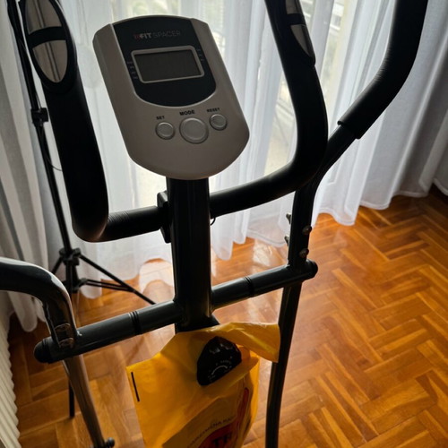 Xfit Spacer elliptical machine new, up to 95kg, no power