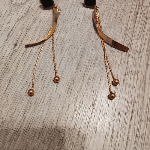 Long earrings like new, gold tone