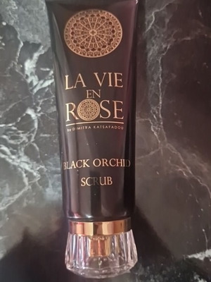La Vie En Rose Black Orchid Scrub like new, facial exfoliating cream