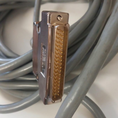 Omron D-sub 37-pin industrial connection cable, 9 meters