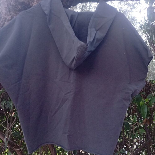 Envy hoodie shirt medium, like new, 95% cotton 5% elastane