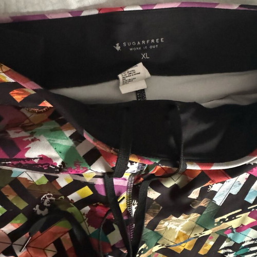 SugarFree leggings like new with mesh panels and elastic, size XL
