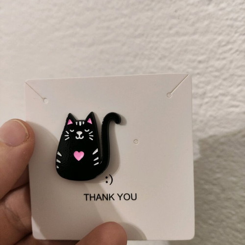 Black cat pin like new