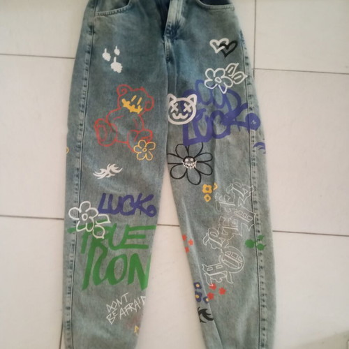 Bershka girls' joker jeans size XXS, like new with designs