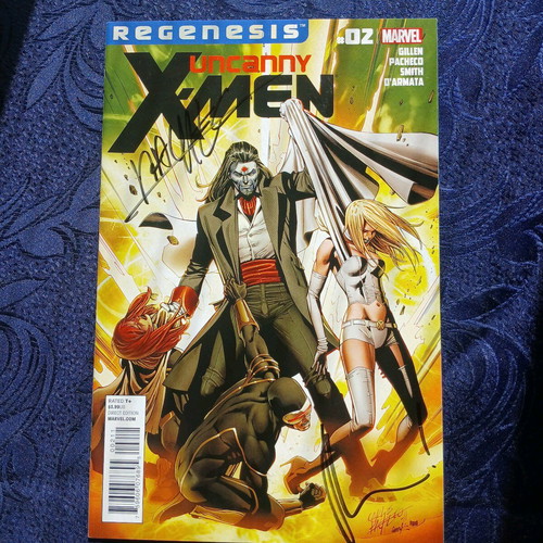 Uncanny X-Men #2 Marvel Comics like new with artist and writer signature