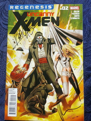Uncanny X-Men #2 Marvel Comics like new with artist and writer signature
