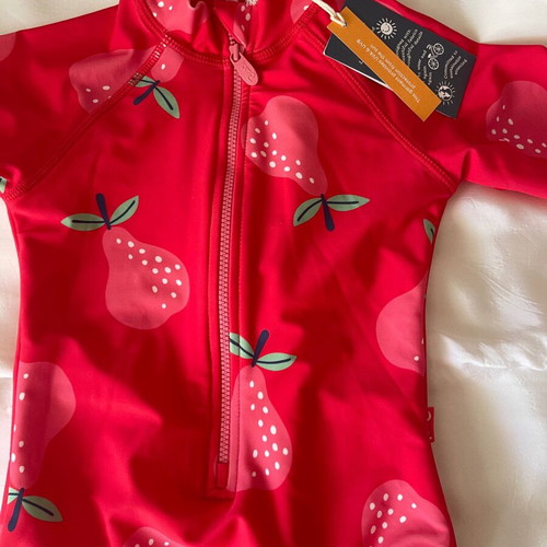 Kite Girls' Long Sleeve Swimsuit 116cm 6Y New, UV Protection