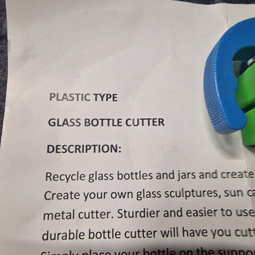 Plastic Type Glass Bottle Cutter new in excellent condition