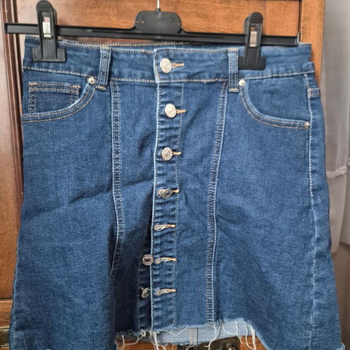 Denim skirt like new, size S 36 8, blue