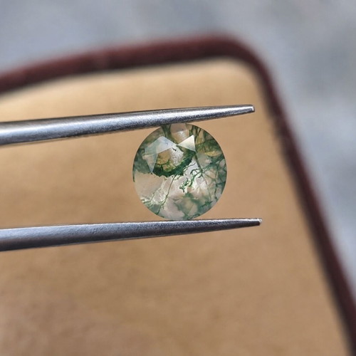 Moss Agate 8mm round faceted gemstone 1.38ct new for jewelry