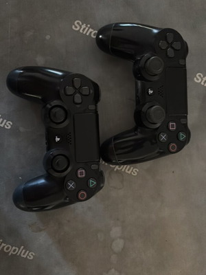 Χειριστήρια PlayStation 4 μεταχειρισμένα, σετ 2, το ένα χωρίς λαστιχάκι στο joystick