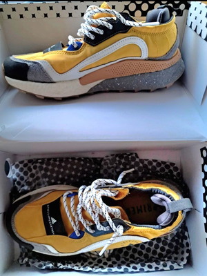 Adidas Stella McCartney yellow training shoes in like new condition