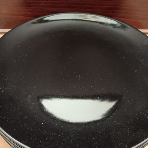 Set of 4 plates used