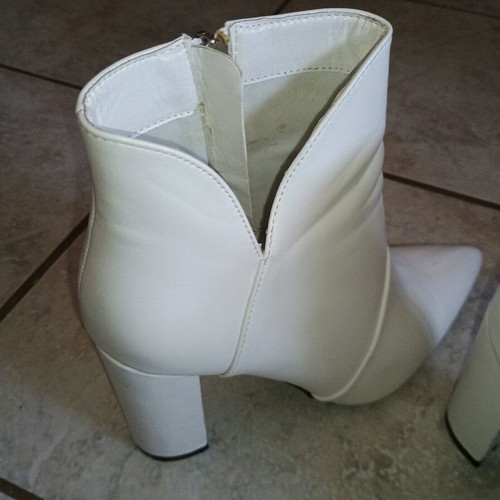 White ankle boots size 37 like new