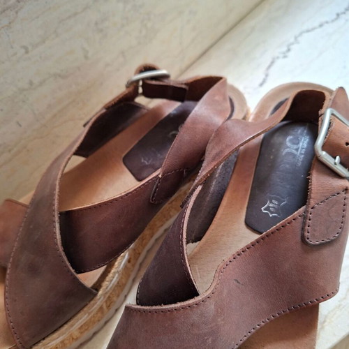 Doca sandals brown size 38 like new genuine leather