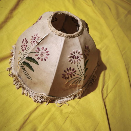 Vintage lampshade 25x20 used