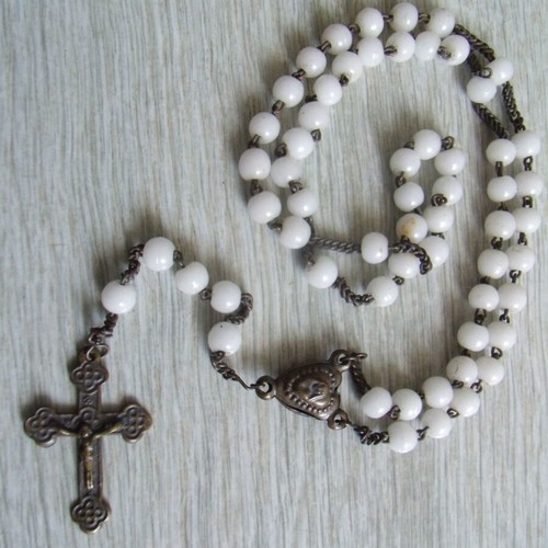 Prayer beads used, old
