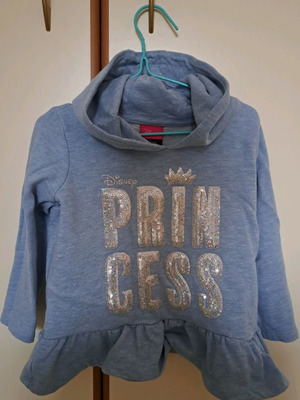 George sweatshirt used, 2-3 years