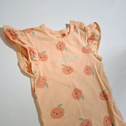 Mangoon baby bodysuit 3-6 months 68cm like new, orange with oranges and frills
