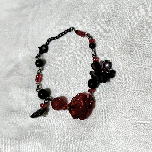 Flower bracelet red and black, handmade beads, gothic romantic style