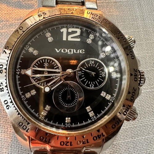 Vogue unisex wristwatch, silver