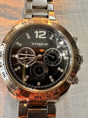Vogue unisex wristwatch, silver