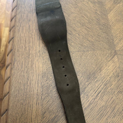 Genny leather belt used, oil color with gold details