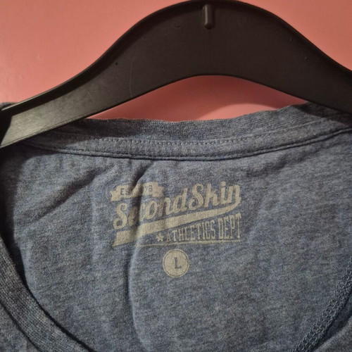 Second Skin T-shirt L like new, gray and green