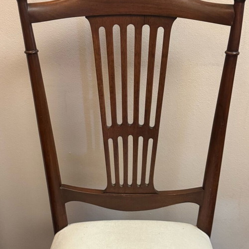 Chairs from 1963 fully reconstructed set of 4 new