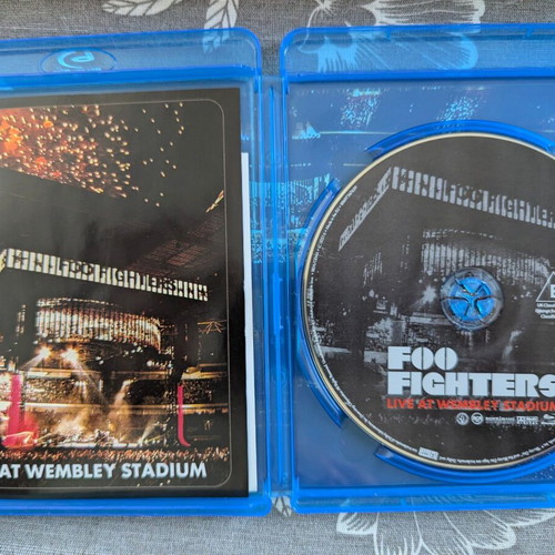Foo Fighters Live At Wembley Stadium Blu Ray like new, rock