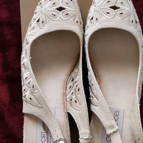 Confored platform shoes size 40 like new, beige