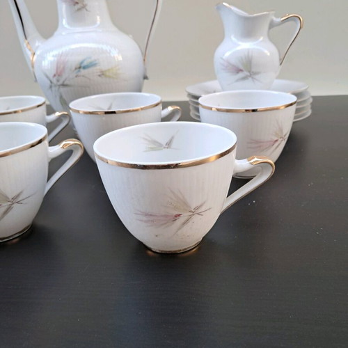 Bavaria tea set like new with jug, creamer, and 5 cups