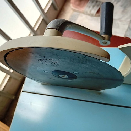 Vintage manual slicer for cold cuts and bread used