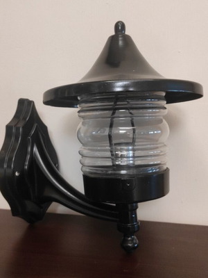 Μονοφωτη απλίκα φαναράκι εξωτερικού τοίχου καινούργιο, αλουμίνιο και γυαλί