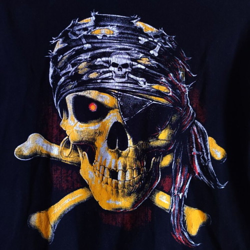 Cotton black sweater with pirate skull print used, medium size